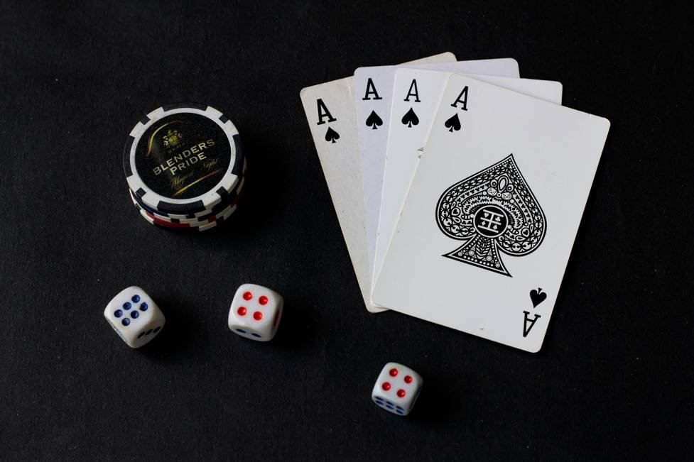 Verschillen tussen online en landgebaseerde casinos
